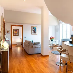 Appartement Luxury Flat In Town - Center