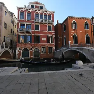 40.17 San Marco 2*, Venise Italie